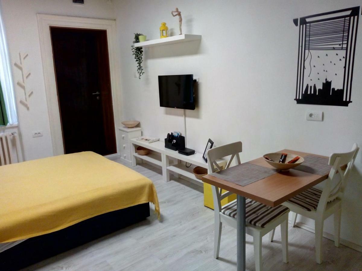 Apartmán Studio Jolie Novi Sad Exteriér fotografie